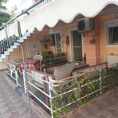 Anna Apartments Néa Péramos 外观 照片