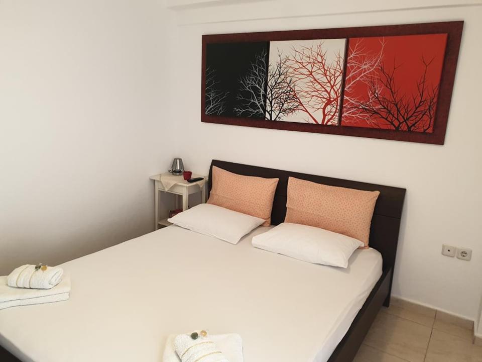 Anna Apartments Néa Péramos 外观 照片