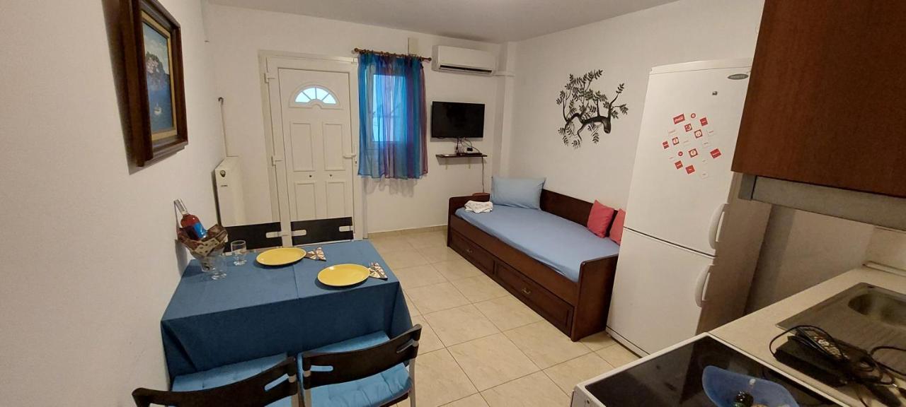 Anna Apartments Néa Péramos 外观 照片
